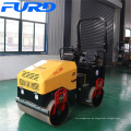 Factory Sell 1.5 Ton Water Cooling Diesel Engine Compactor Vibratory Roller